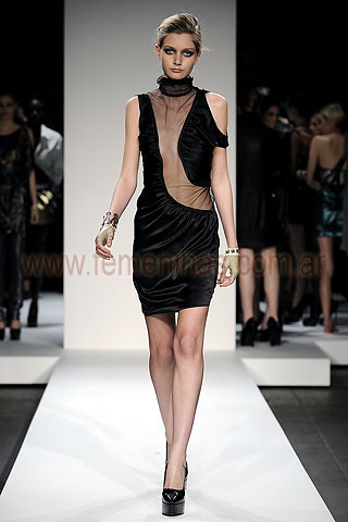 Vestido negro recortes con transparencias Elise Overland